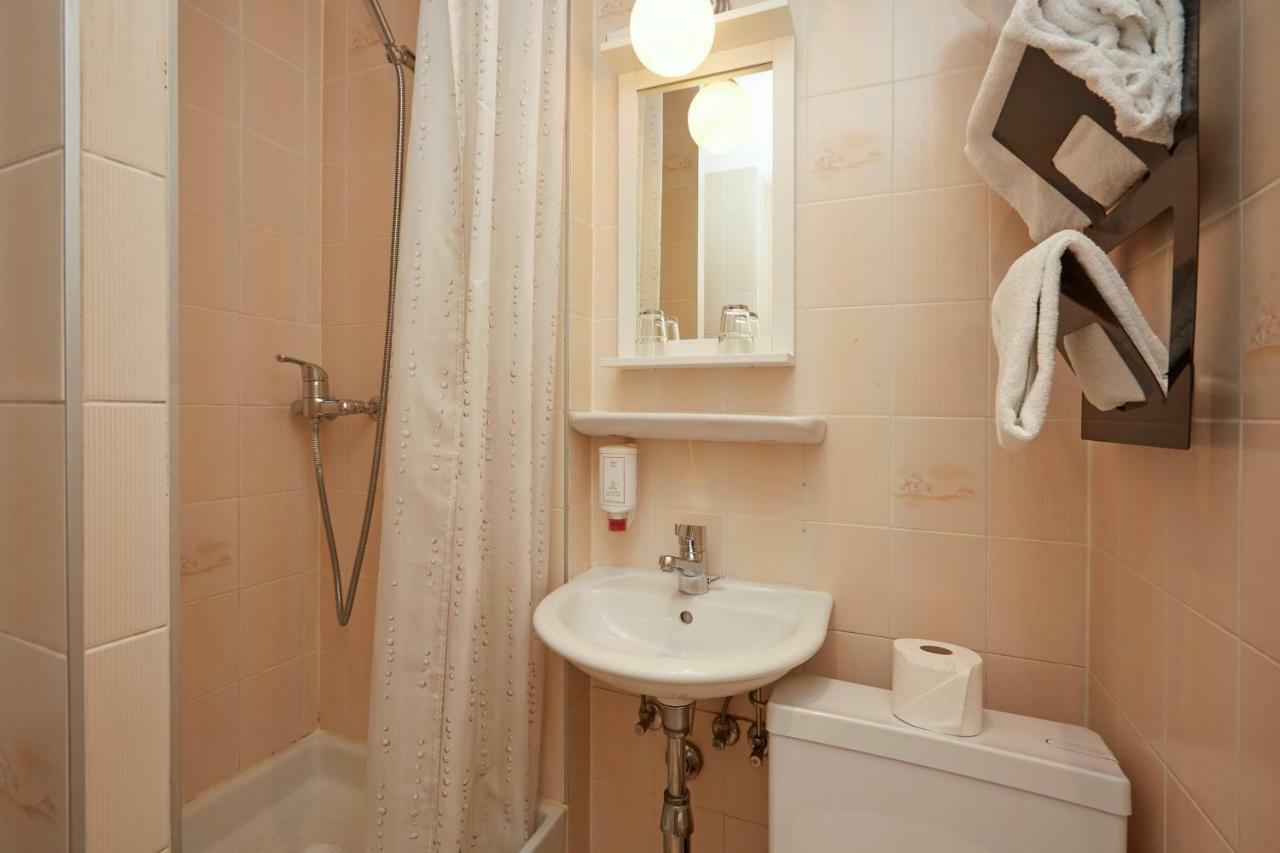 Hotel Central Geneva Ruang foto